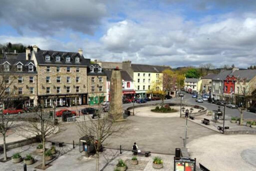 Meenadreen Cottage Donegal Town ภายนอก รูปภาพ