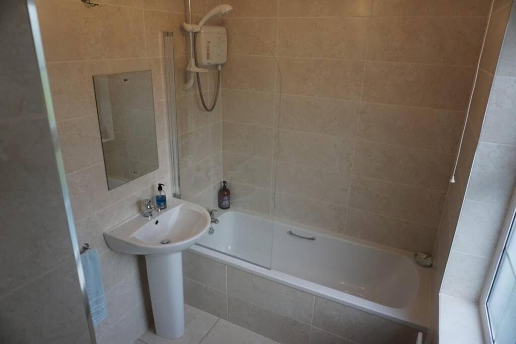 Meenadreen Cottage Donegal Town ภายนอก รูปภาพ
